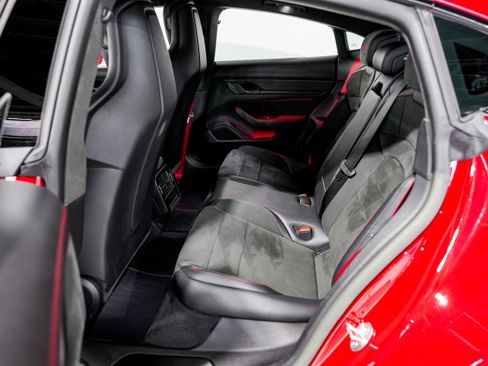 Used 2023 Porsche Taycan GTS image 35