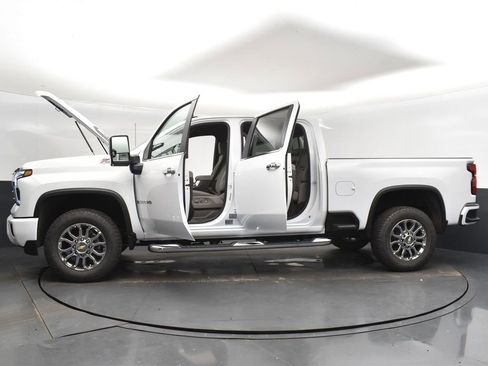 New 2026 Chevrolet Silverado 2500 LT w/ Z71 Chrome Sport Edition image 48