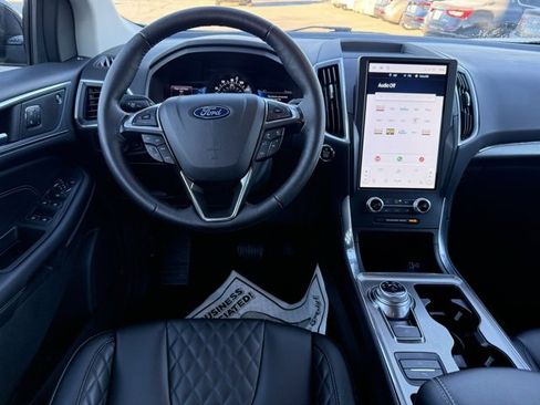 Certified 2024 Ford Edge Titanium image 15