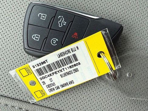Used 2026 Chevrolet Silverado 2500 LTZ w/ LTZ Convenience Package AWD/4WD image 16