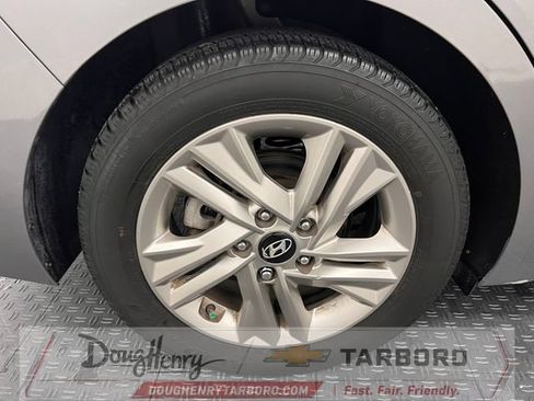 Used 2019 Hyundai Elantra SEL w/ Cargo Package FWD image 16