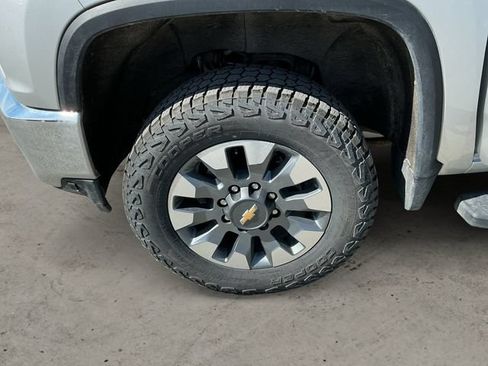 Used 2023 Chevrolet Silverado 2500 LT w/ Convenience Package AWD/4WD image 14