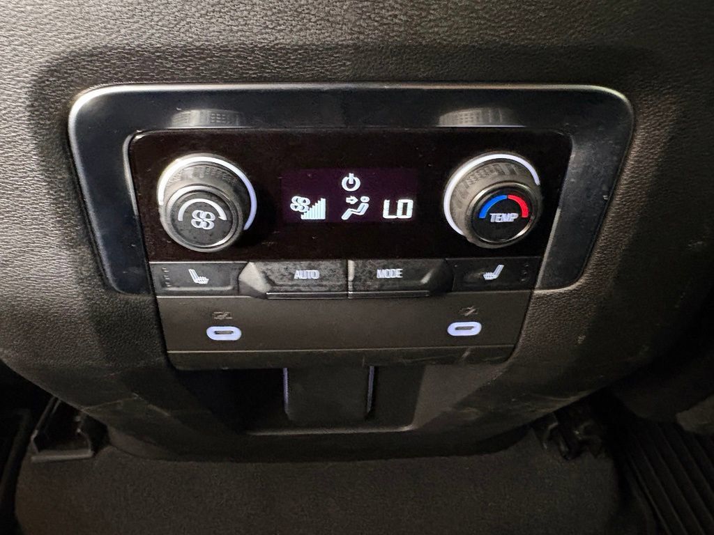 Used 2022 Chevrolet Tahoe RST w/ Luxury Package RWD image 38