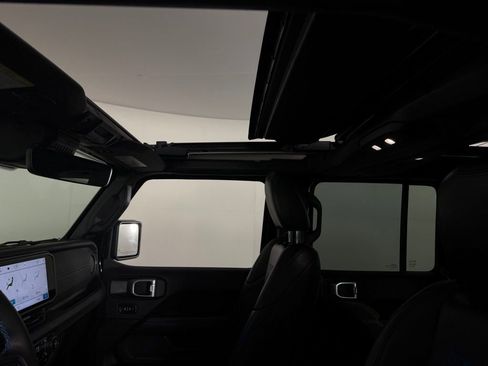 Used 2024 Jeep Wrangler Unlimited Rubicon 4xe image 24