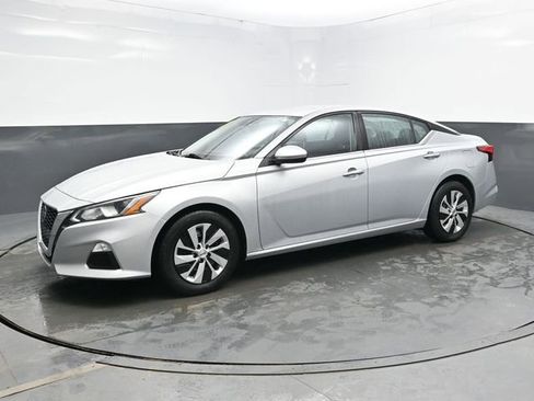 Used 2021 Nissan Altima 2.5 S image 3
