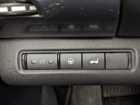 Used 2024 Nissan Pathfinder SL w/ SL Premium Package FWD image 55