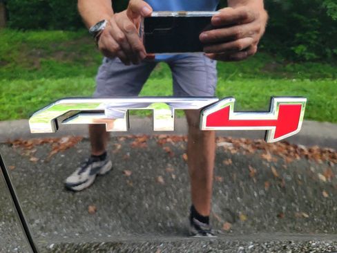 Used 2023 GMC Yukon XL AT4 image 19