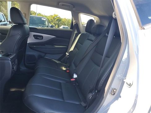 Certified 2024 Nissan Murano SV w/ SV Midnight Edition Package image 9
