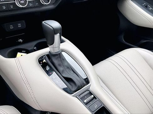 Used 2027 Honda HR-V EX-L image 17