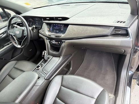 Used 2022 Cadillac XT6 Luxury FWD image 14