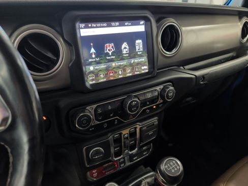 Used 2020 Jeep Gladiator Rubicon AWD/4WD image 10