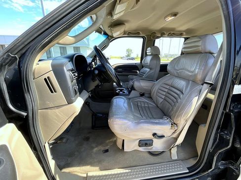Used 2006 Ford F550 4x4 Crew Cab Super Duty image 10