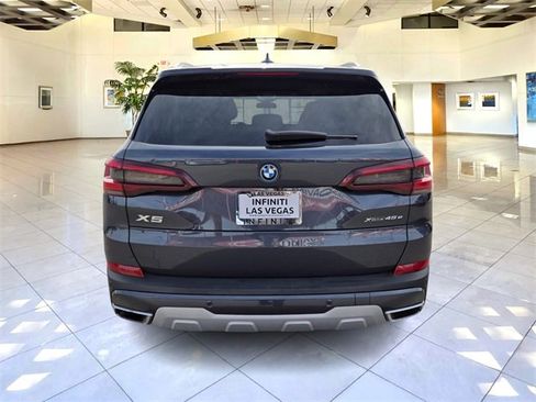 Used 2022 BMW X5 xDrive45e image 6