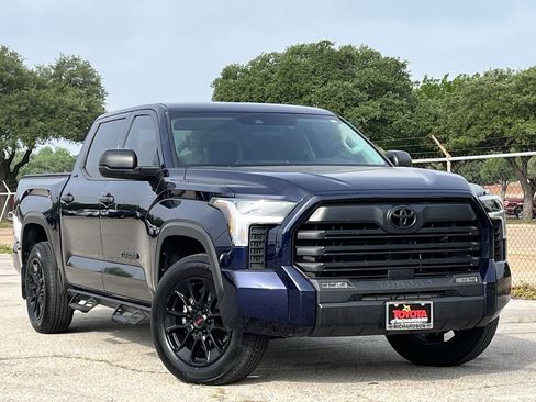 Used 2024 Toyota Tundra SR5 RWD image 2