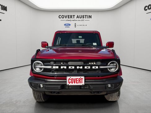 Certified 2026 Ford Bronco Outer Banks AWD/4WD image 9