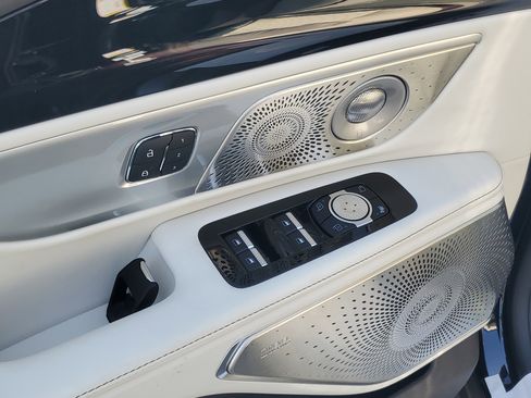 New 2026 Lincoln Nautilus Black Label AWD/4WD image 8