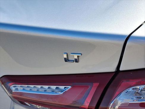 Used 2022 Chevrolet Malibu LT image 24