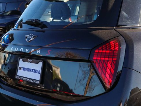 Used 2025 MINI Cooper S image 10