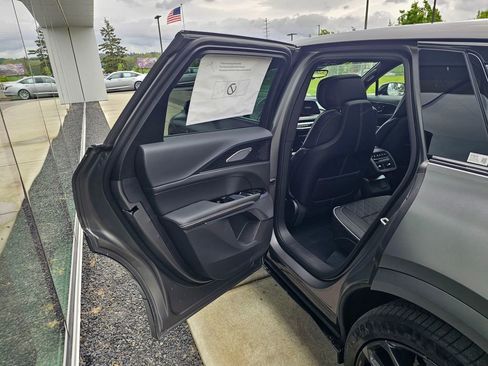 New 2026 Cadillac Lyriq V AWD/4WD image 15
