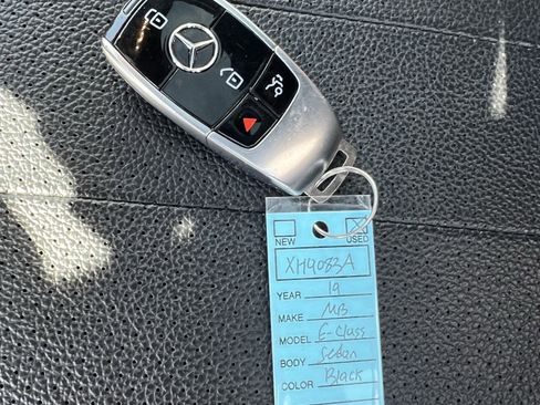 Used 2019 Mercedes-Benz E 300 4MATIC image 38