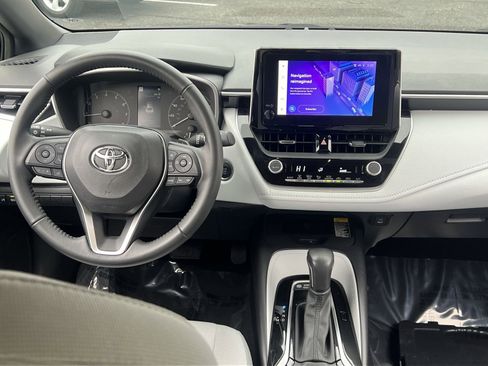 Used 2025 Toyota Corolla SE image 21