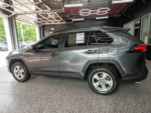 Used 2021 Toyota RAV4 XLE w/ Convenience Package AWD/4WD image 2