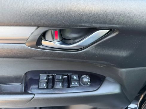 Used 2019 MAZDA CX-5 Sport FWD image 13