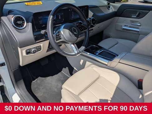 Used 2025 Mercedes-Benz GLA 250 4MATIC image 17