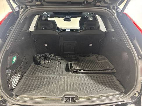 Used 2024 Volvo XC60 T8 Ultimate w/ Protection Package Premier AWD/4WD image 29
