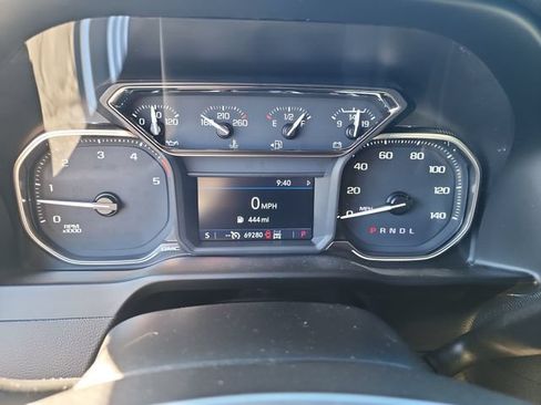 Used 2021 GMC Sierra 2500 SLT w/ SLT Preferred Package AWD/4WD image 15