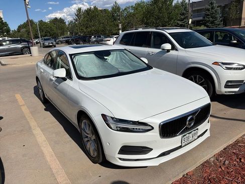 Used 2017 Volvo S90 T6 Momentum w/ Vision Package AWD/4WD image 2