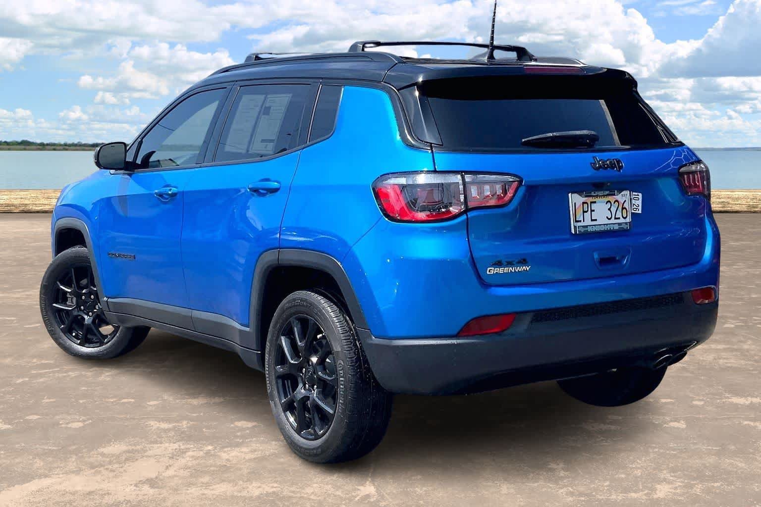 Used 2022 Jeep Compass Latitude AWD/4WD image 4