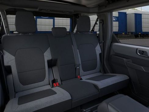 New 2025 Ford Bronco 4-Door image 13