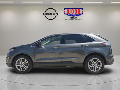 Used 2017 Ford Edge Titanium w/ Technology Package AWD/4WD image 5