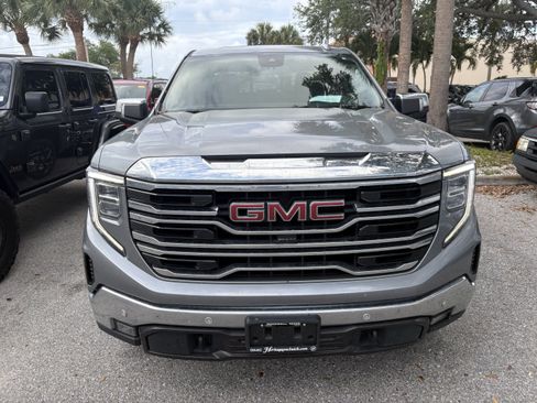 Used 2024 GMC Sierra 1500 SLT AWD/4WD image 2