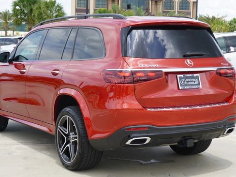 Used 2024 Mercedes-Benz GLS 450 4MATIC image 8