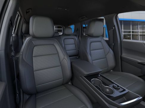 New 2027 Chevrolet Equinox LT w/ Convenience Package II FWD image 16