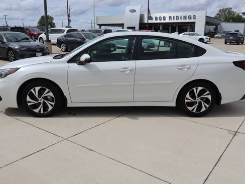 Used 2025 Subaru Legacy Premium AWD/4WD image 9
