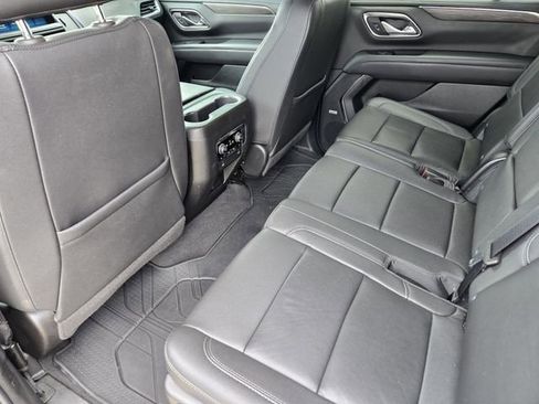 Used 2023 Chevrolet Tahoe LT w/ Luxury Package RWD image 31