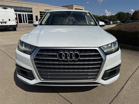 Used 2018 Audi Q7 3.0T Prestige w/ Prestige Package image 2