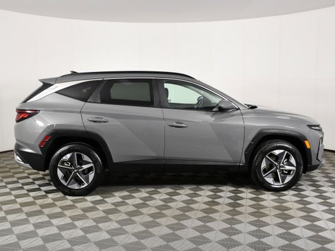 Used 2025 Hyundai Tucson SEL AWD/4WD image 5