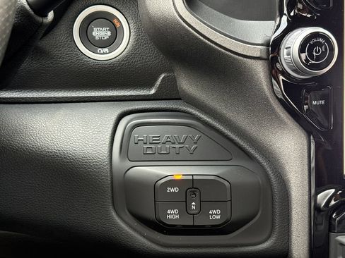 New 2026 RAM 2500 Tradesman AWD/4WD image 26
