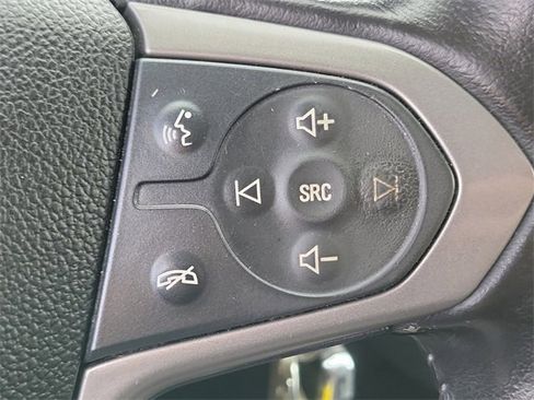 Used 2015 Chevrolet Colorado Z71 image 9