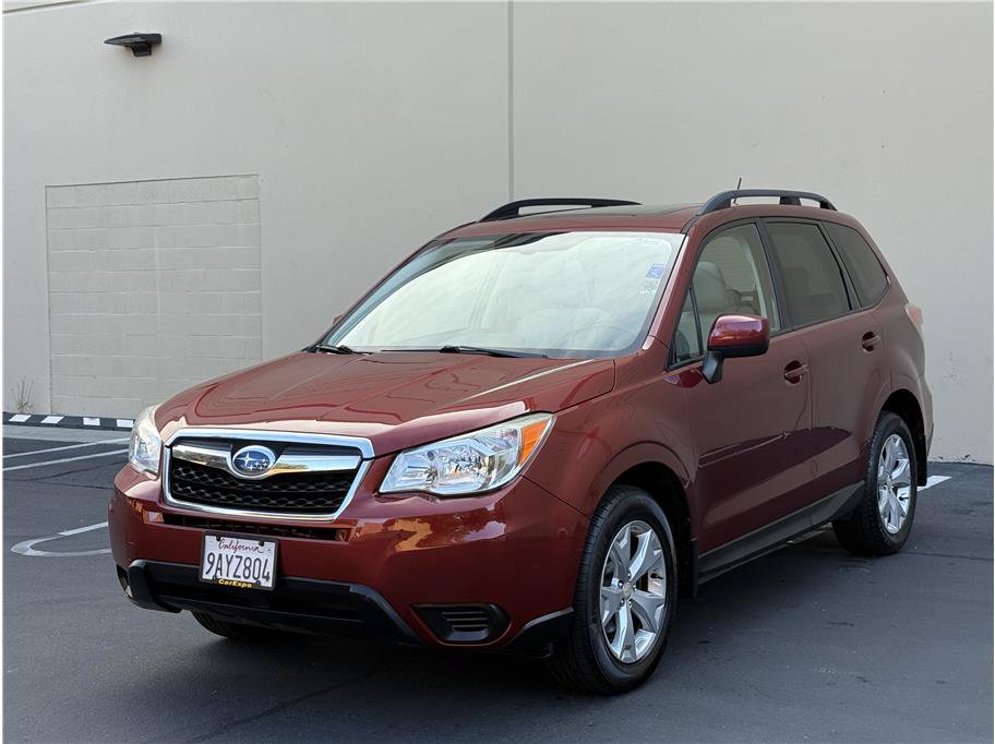Used 2015 Subaru Forester 2.5i Premium w/ All-Weather Package AWD/4WD image 4