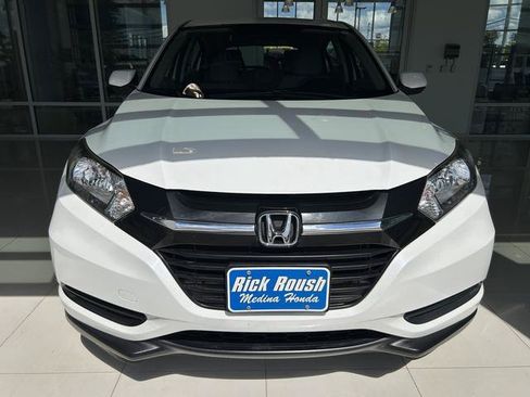 Used 2018 Honda HR-V LX image 4
