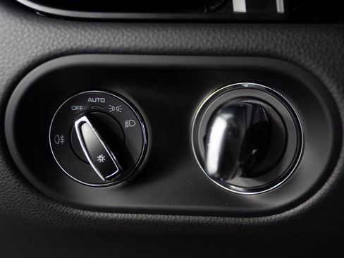 New 2026 Porsche Macan image 25