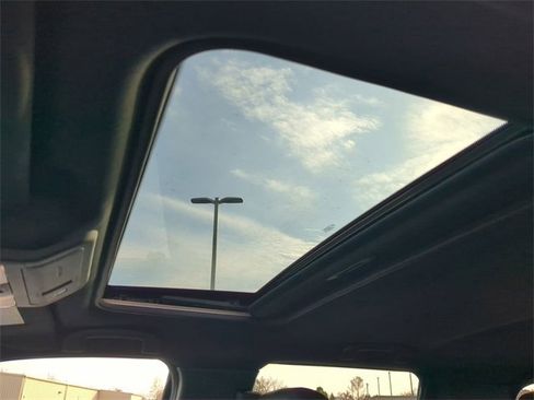 Used 2022 Nissan Frontier Pro-X w/ Pro-X Premium Package image 19