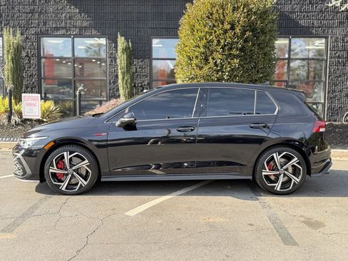 Used 2024 Volkswagen GTI SE w/ SE Leather Seats Package image 9