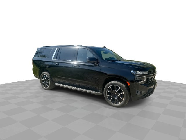Certified 2024 Chevrolet Suburban RST w/ Luxury Package AWD/4WD image 2