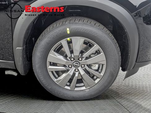 New 2026 Nissan Pathfinder SV image 26